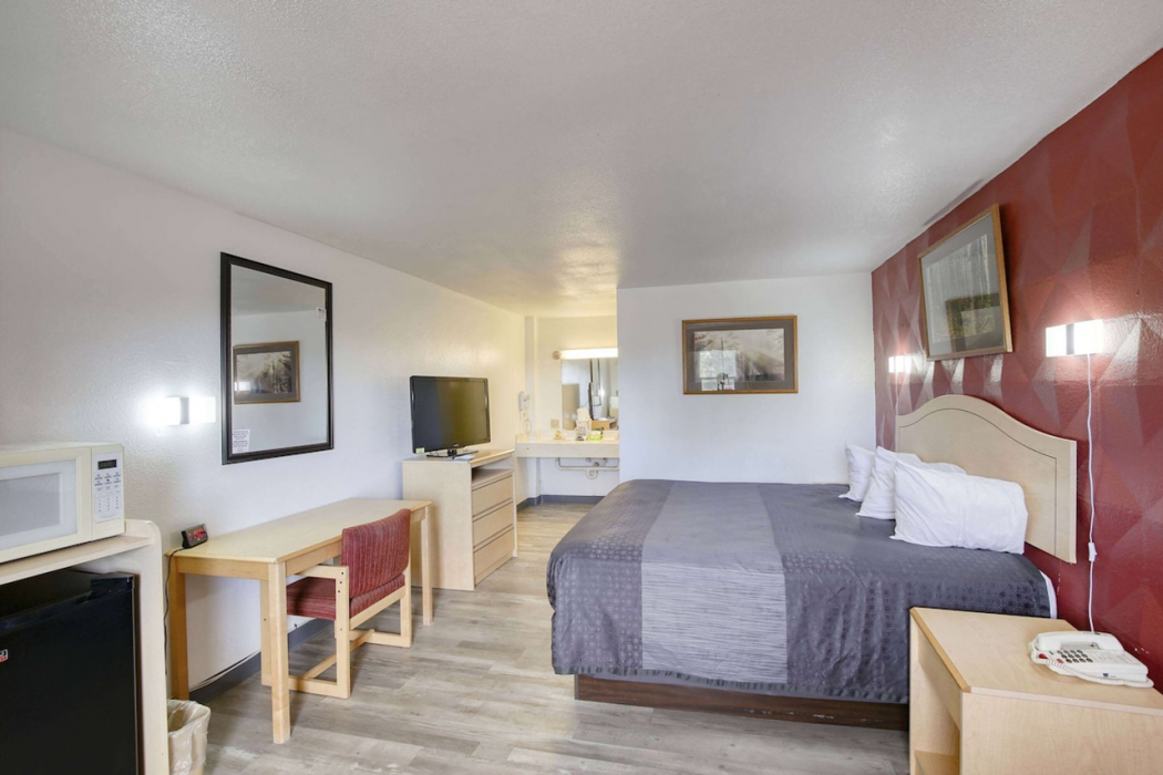 Super 8 by Wyndham Newcastle 7/59