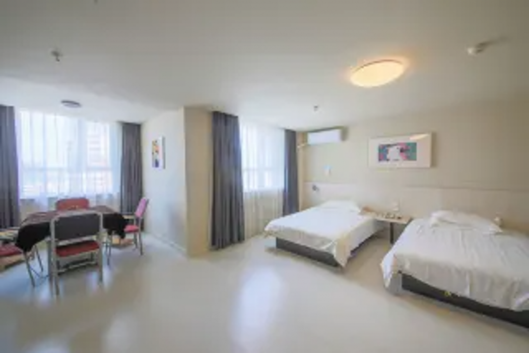 Jinjiang Inn (Ulanqab Jining Railway Station Xingfu Road) 14/40