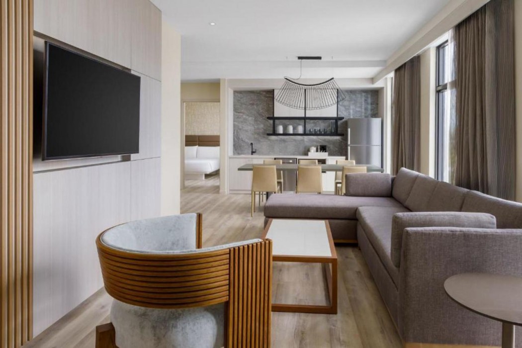 AC Hotel by Marriott Naples 5th Avenue 11/16