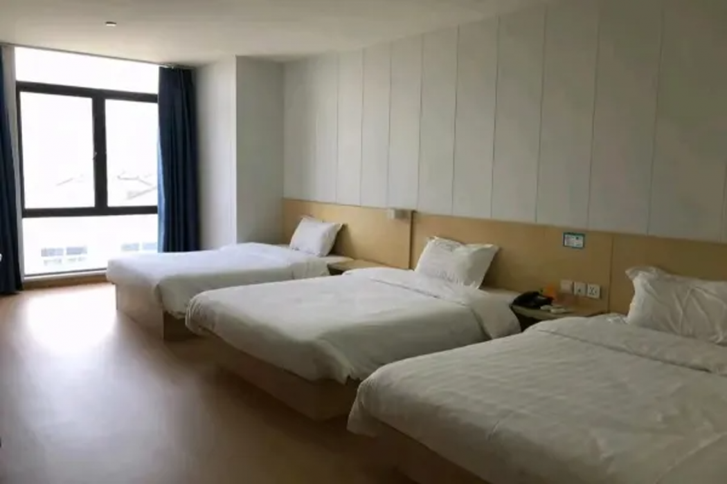 7 Days Inn (Taicang Shanghai East Road) 12/40