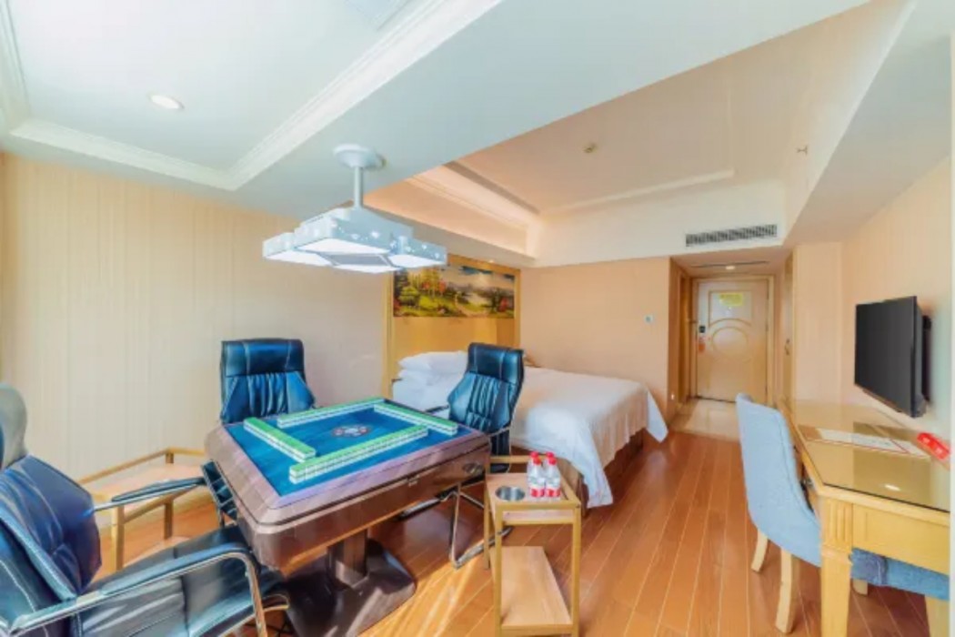 Vienna Classic Hotel (Huizhou Dahuxi) 12/39