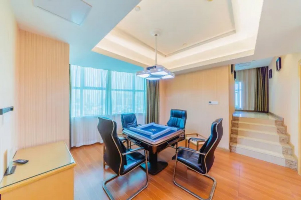 Vienna Classic Hotel (Huizhou Dahuxi) 14/39