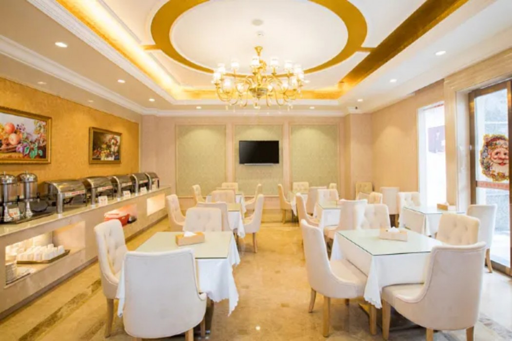 Vienna Classic Hotel (Huizhou Dahuxi) 33/39