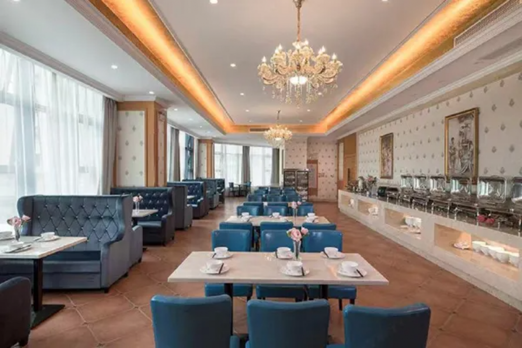 Vienna Hotel (Zhongshan Ancient Town Haizhou) 32/58