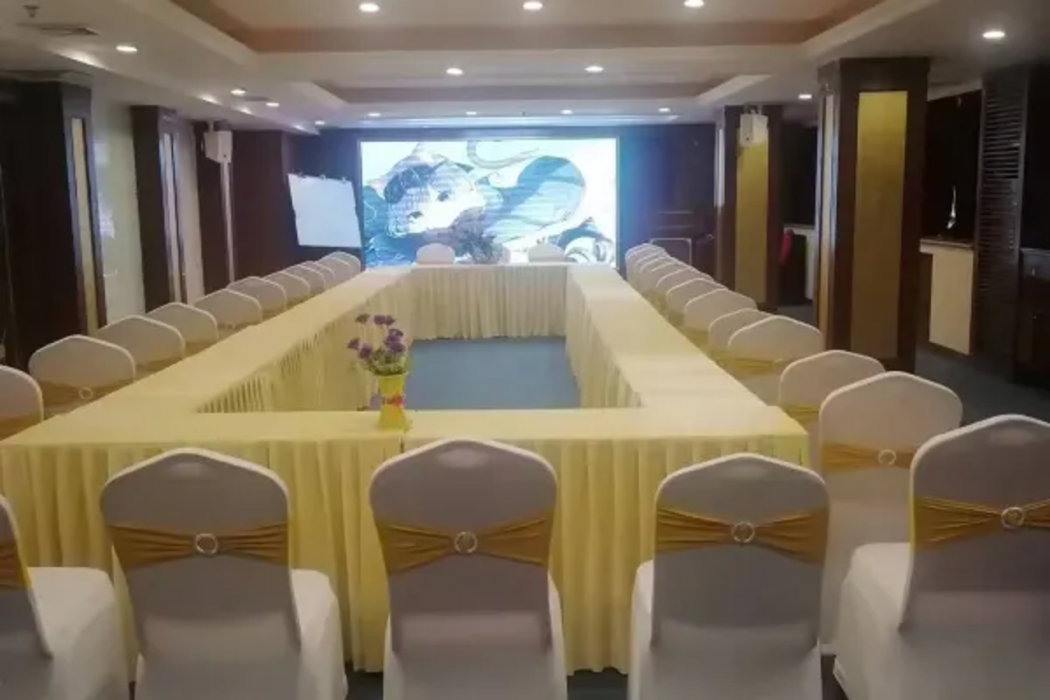 Vienna Hotel (Zhongshan Bus Terminal) 26/37