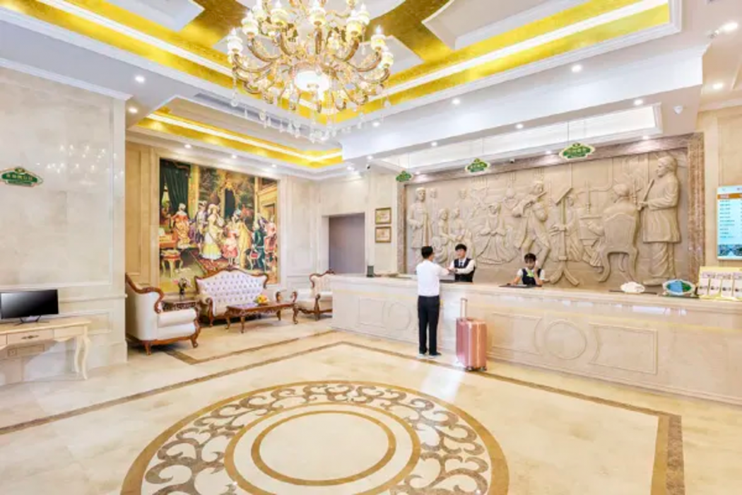 Vienna Hotel (Yixing High Speed Railway Station) 2/12