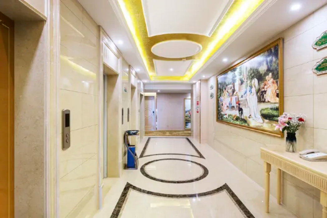 Vienna Hotel (Yixing High Speed Railway Station) 10/12