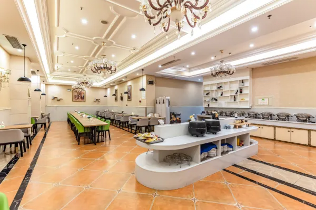 Vienna Hotel (Zhongshan Xiaolan Daxin) 15/24