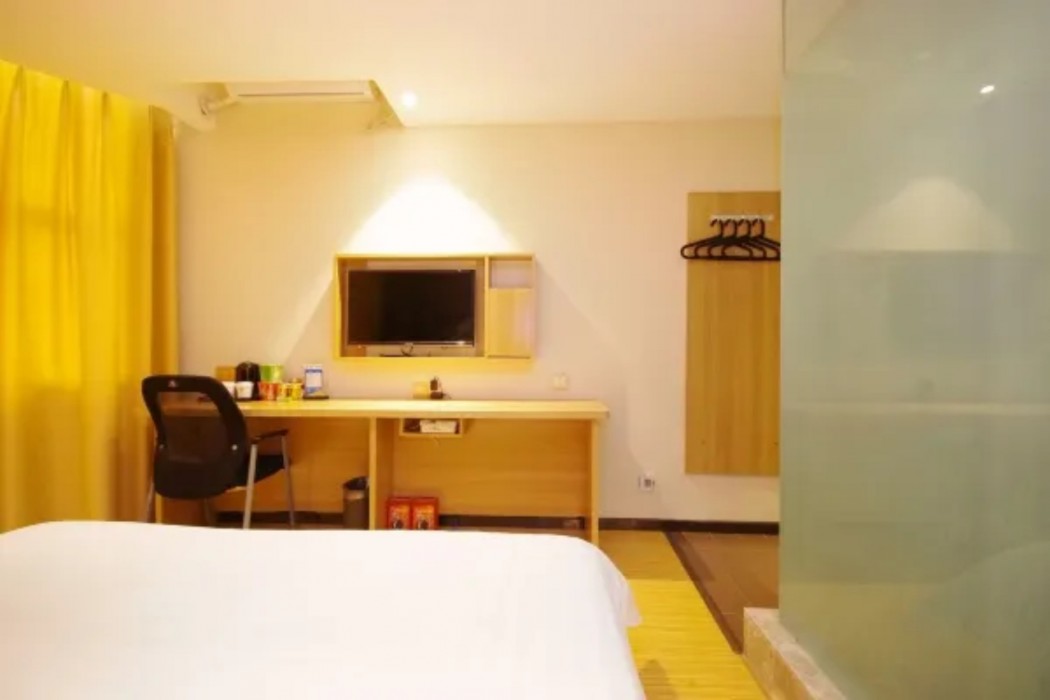 7 Days Sunshine Hotel (Yibin Nanxi Wenhua Road Xinglong Street) 12/33