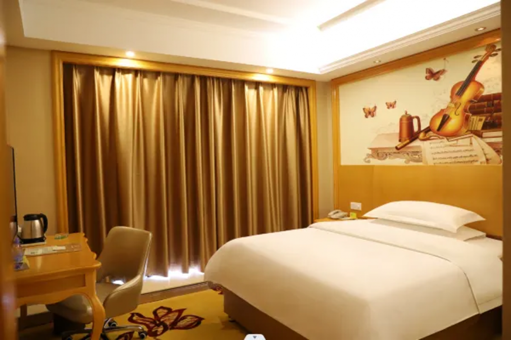 Vienna Hotel (Nanchang Bayi Square) 25/45