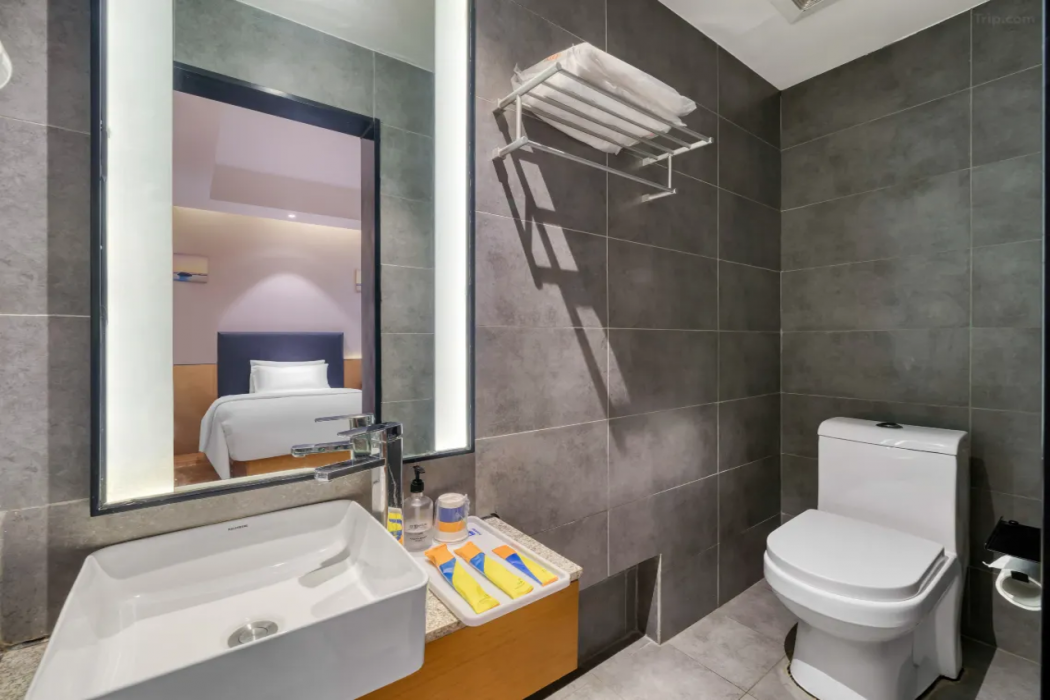 7Days Inn (Chengdu Sichuan Normal University Chenglong Campus Jingji Harbor) 23/29