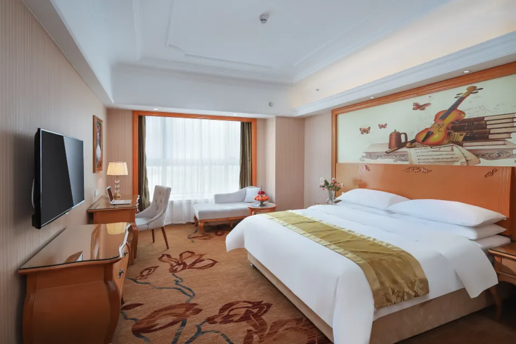 Vienna International Hotel (Wuxi Huishan Yanqiao Metro Station) 6/25