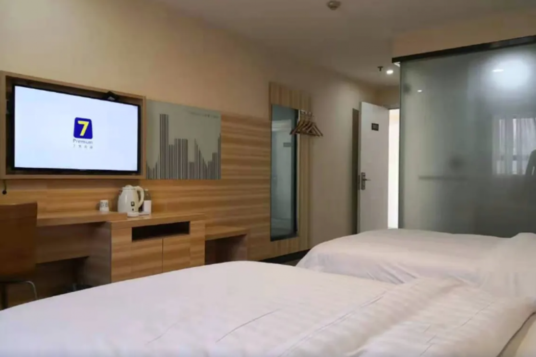 7 Days Inn (Changsha Yinpenling Liugoulong Metro Station) 13/44