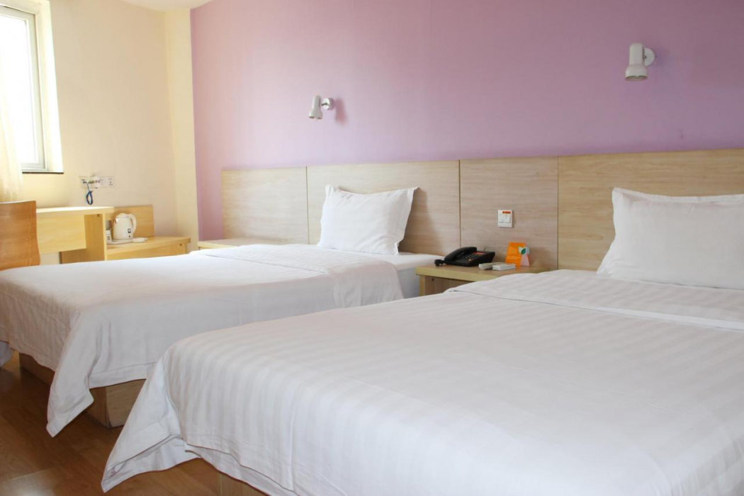 7 Days Inn (Beijing Jiugong) 4/43