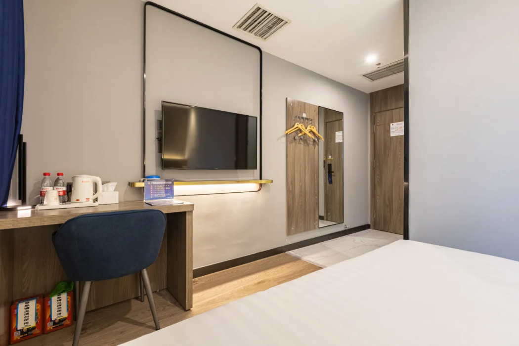 7 Days Inn (Beijing Fengtai Science Park) 7/8