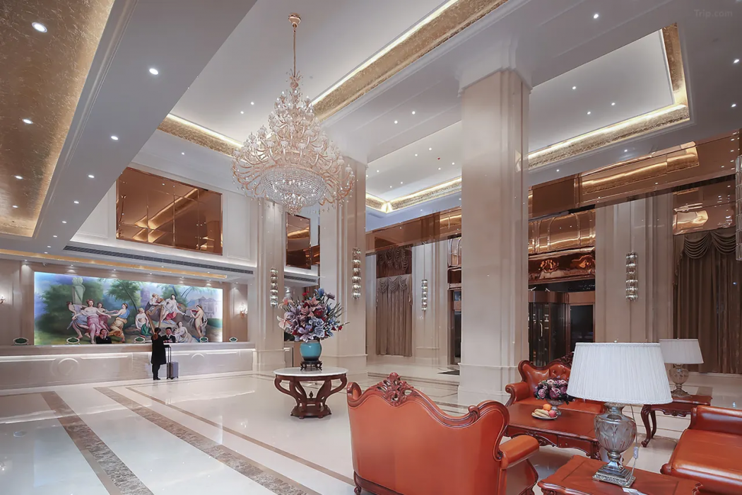 Vienna International Hotel (New Economic Development Zone store of Nanchang West Railway Station) 35/48