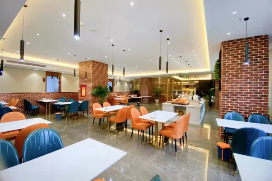 James Joyce Coffetel (Dujiangyan Municipal Government) 36/61