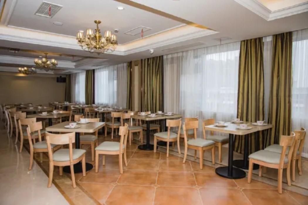 Vienna International Hotel (Haimen Pedestrian Street) 25/40