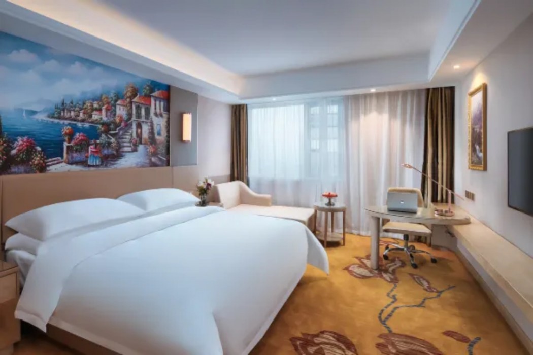 Vienna International Hotel (Haimen Pedestrian Street) 16/40