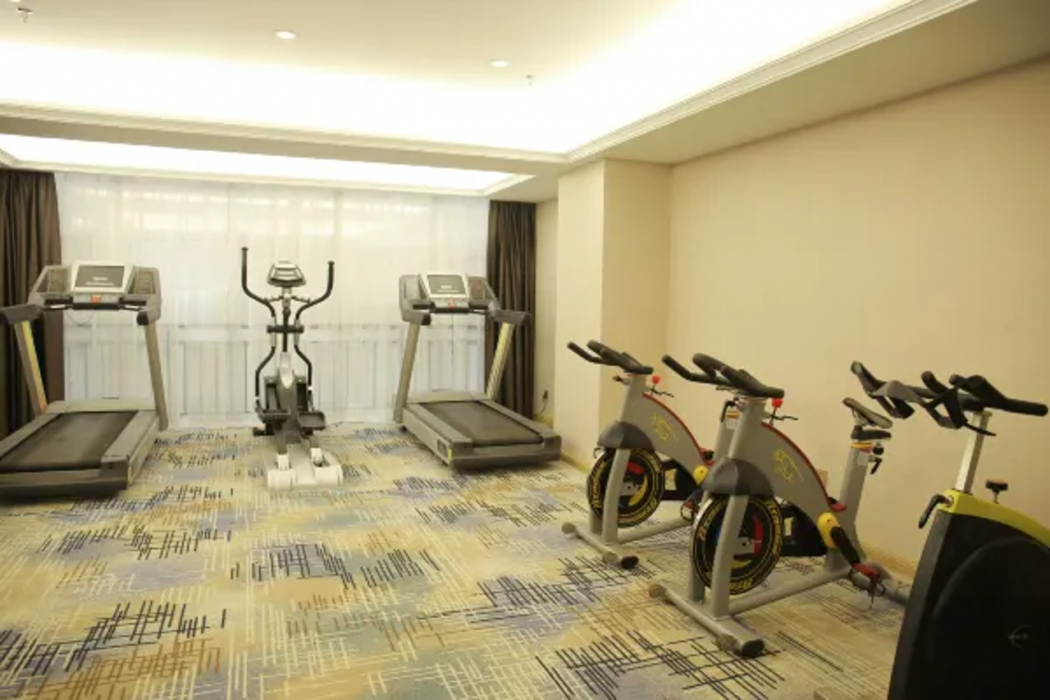Vienna Hotel (Shantou Convention and Exhibition Center) 40/54