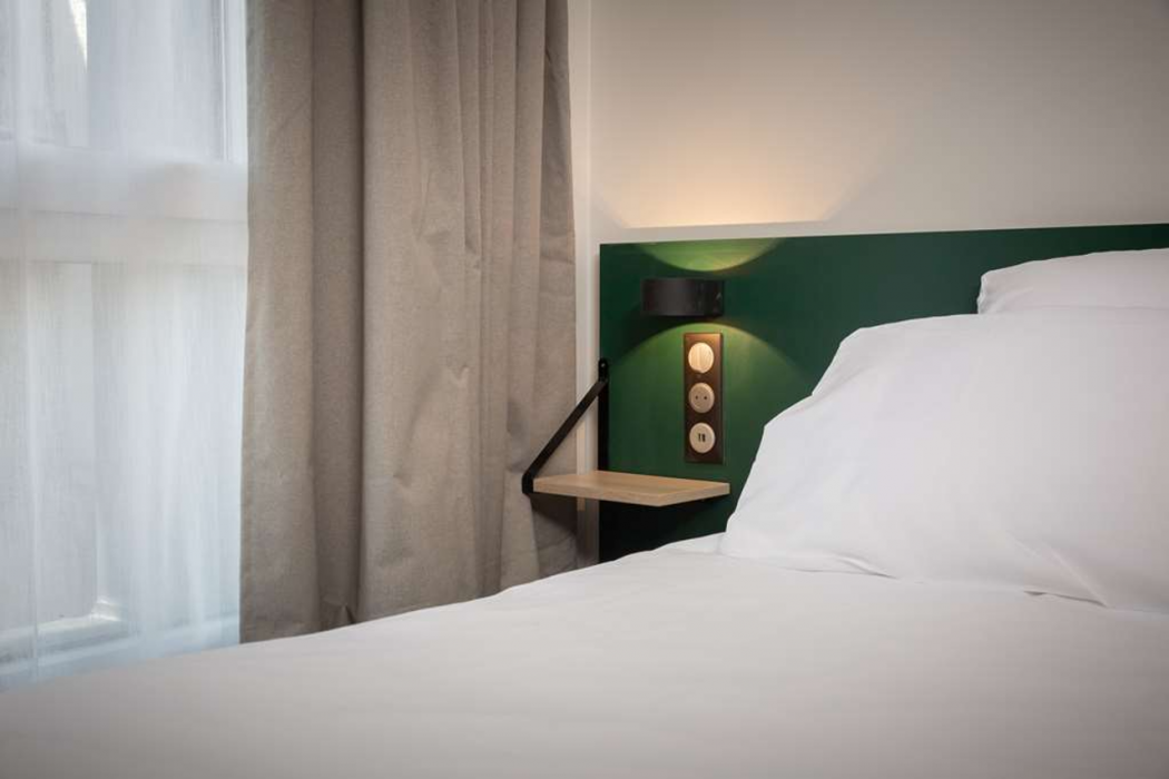 Best Western 11BAUER Paris Saint-Ouen 2/14