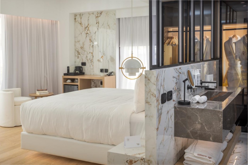Ethereal White Resort Hotel & Spa Adults Only 16+ 26/81