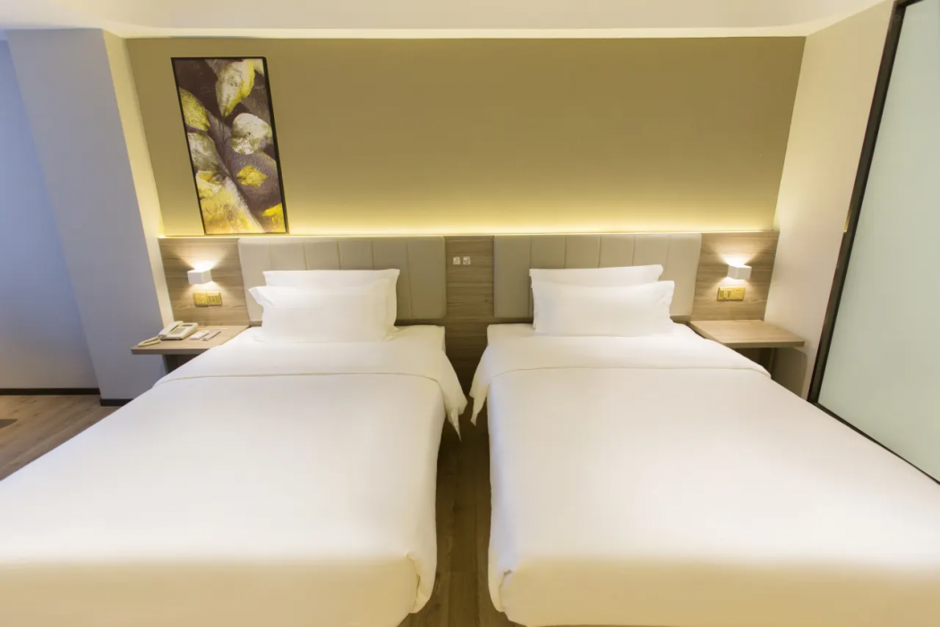 7 Days Inn (Guangzhou Jingxi Nanfang Hospital Tonghe Metro Station) 10/34