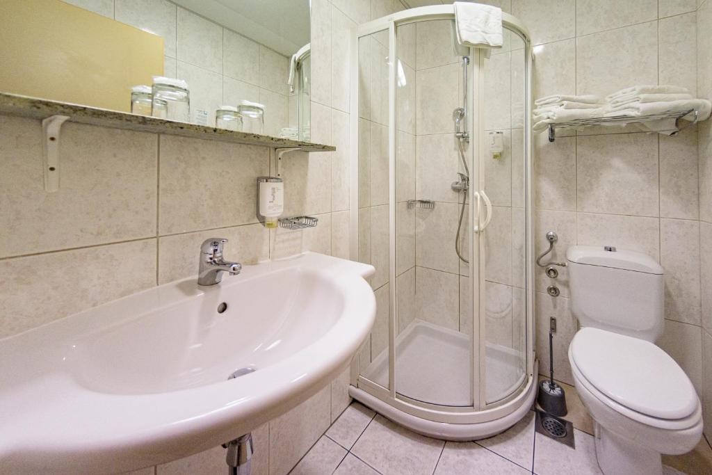 Hotel Toplice 11/69