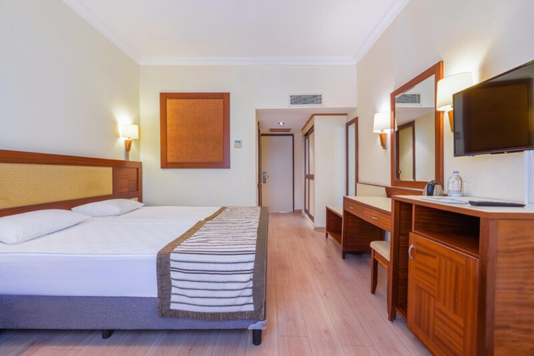 Sural Hotel 14/63