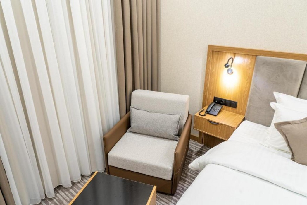 MIRZO HOTEL 17/62