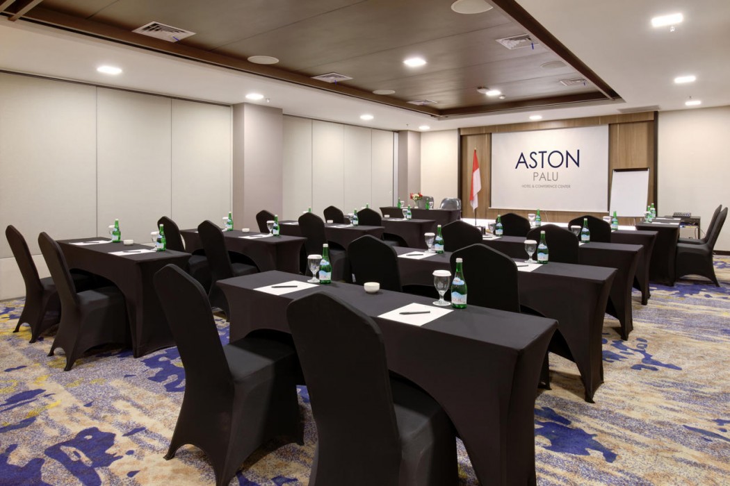 Aston Palu Hotel and Conference Center 24/47