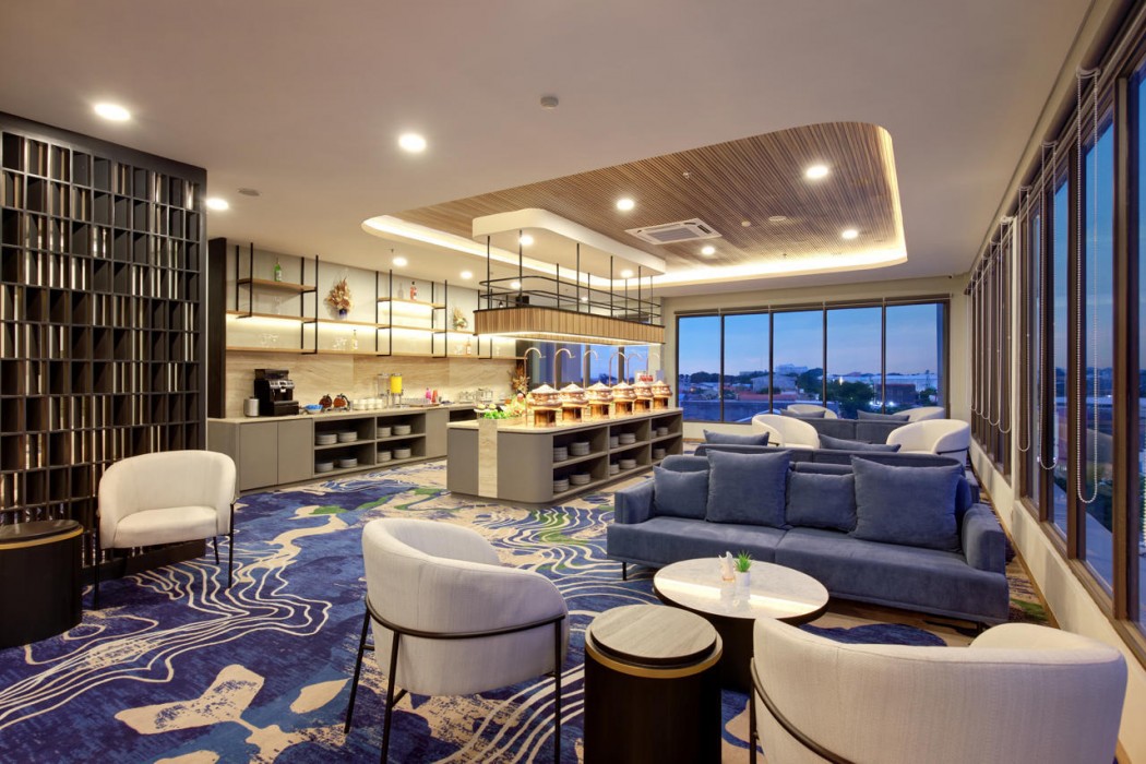 Aston Palu Hotel and Conference Center 35/47