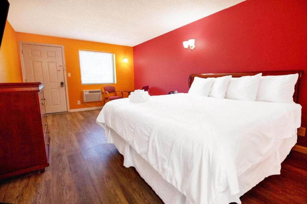 Crossroads Motel Seiling US 60 16/29