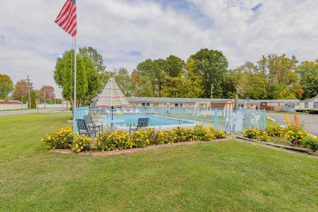 Parkside Motel by OYO Meadville Conneaut Lake 3/50