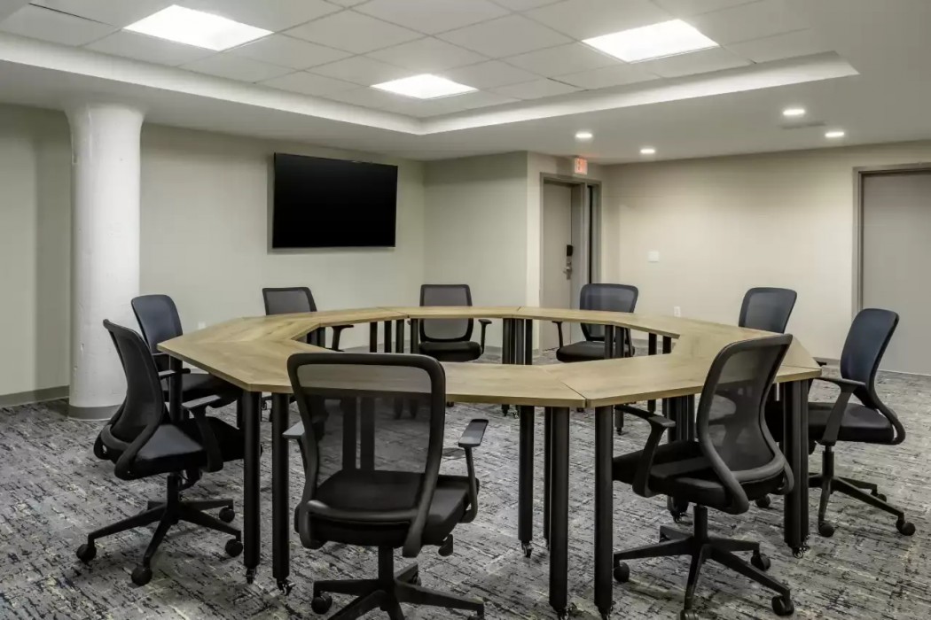 Four Points by Sheraton Newark Airport 14/30