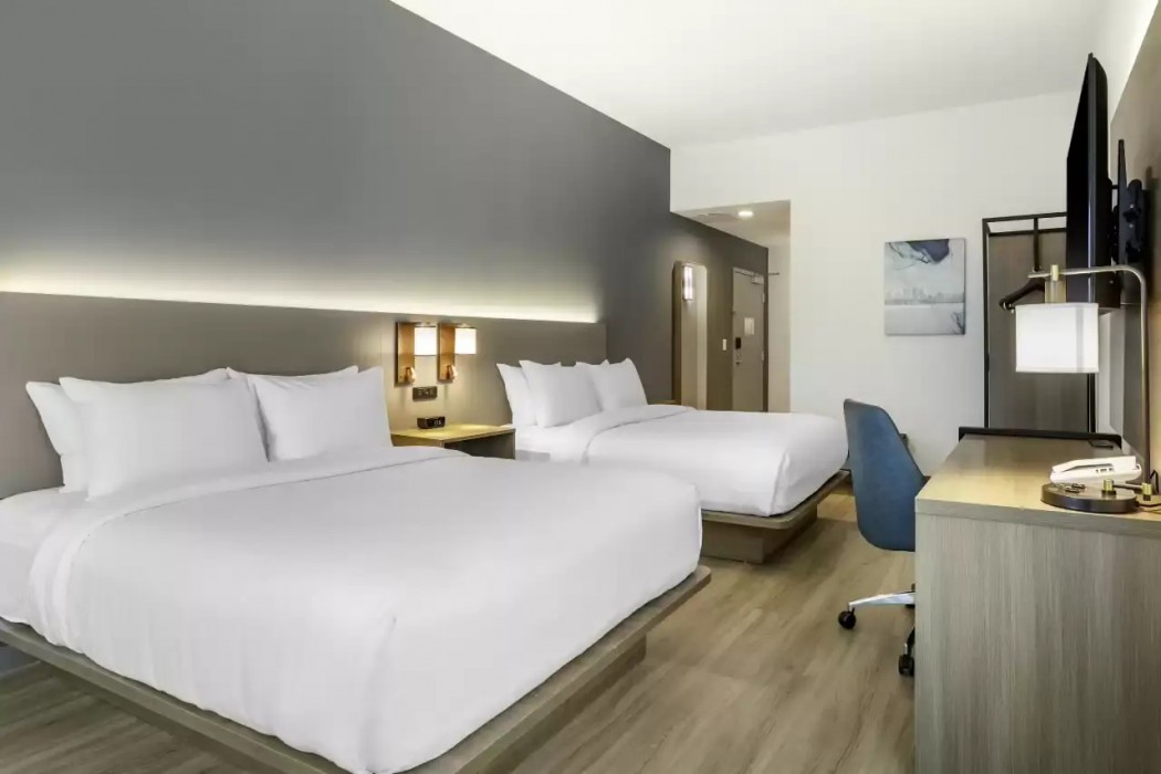 Four Points by Sheraton Newark Airport 4/30