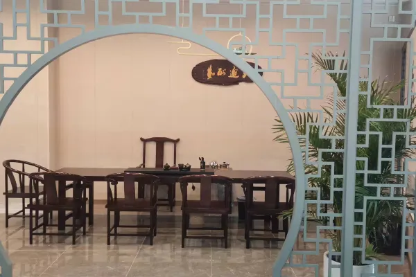 Vienna Hotel (Lingao store) 31/50