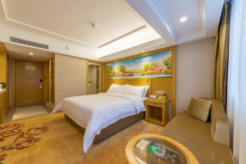 Vienna Hotel (Yongfu South High Speed Railway Station) 11/15