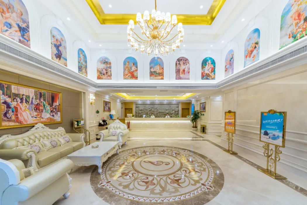 Vienna Hotel (Yongfu South High Speed Railway Station) 2/15