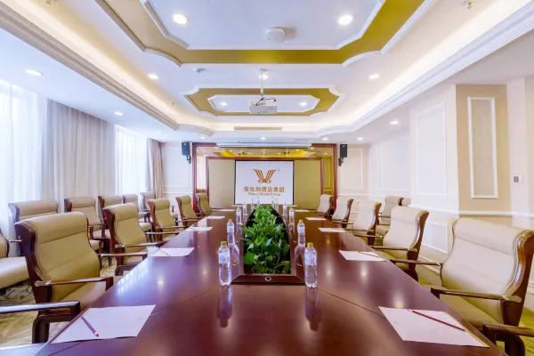 Vienna Hotel (Guilin North High-speed Railway Station Chengbei) 12/17