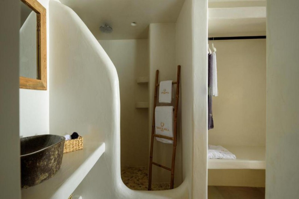 Terra Blanca Suites 7/63