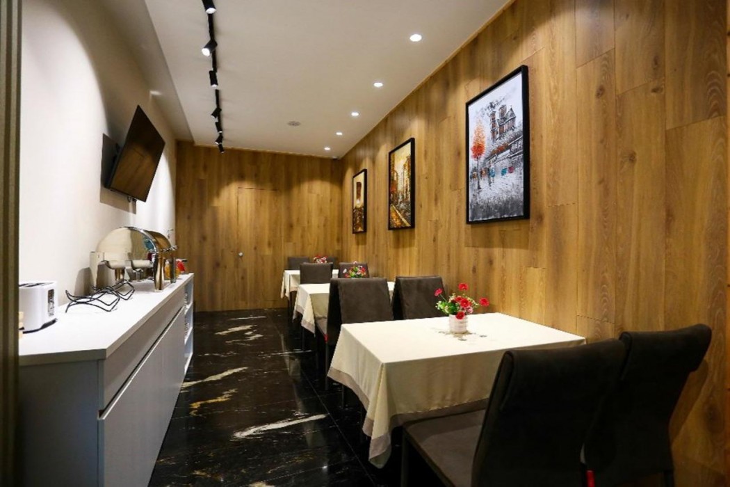 Emerald Boutique Hotel 34/47
