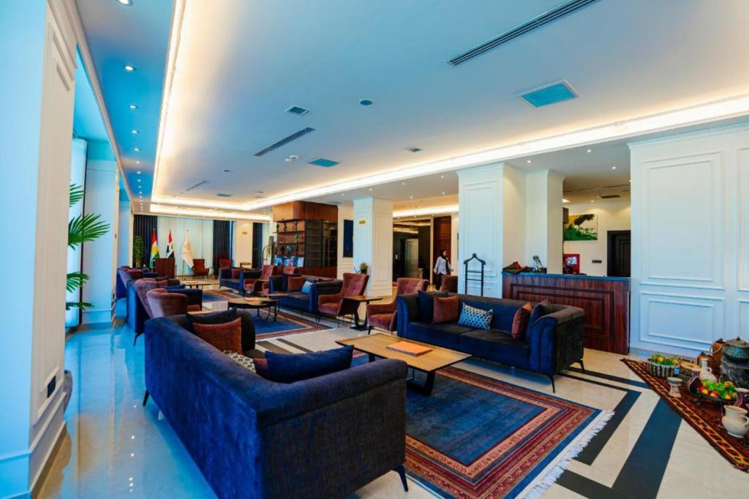 Sofia Hotel 4/64
