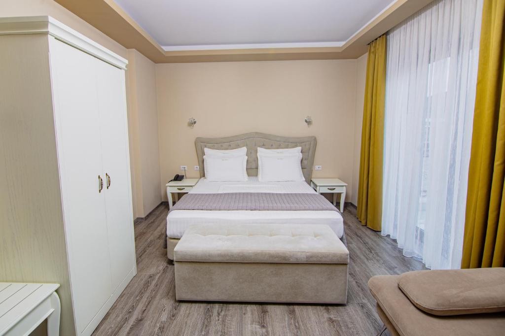 Room at Christi's Hotel Borova, KORCE