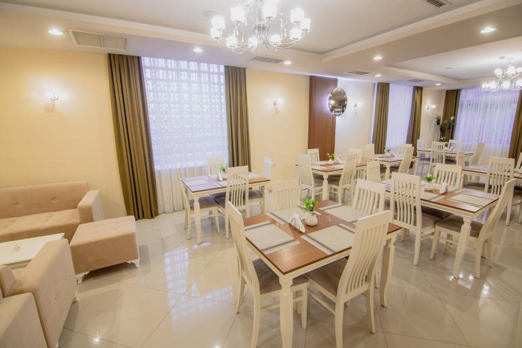 Christi's Hotel Borova 30/60