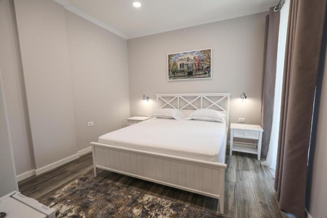 Hotel Peroni 6/9