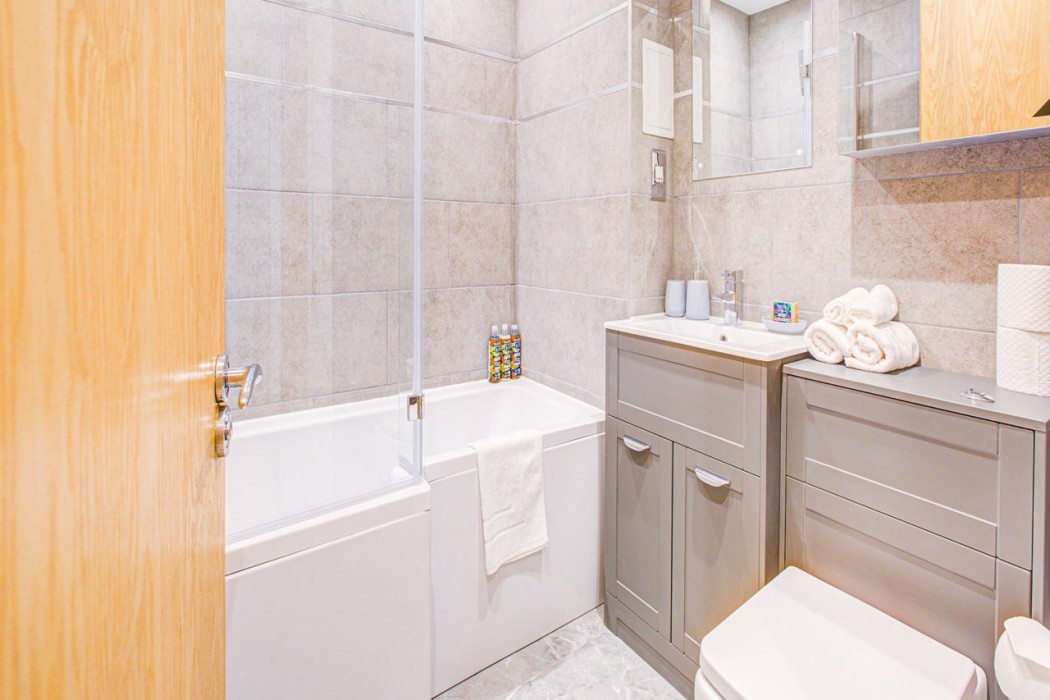 Room at HybridResi Battersea - Battersea Park Road, LONDON