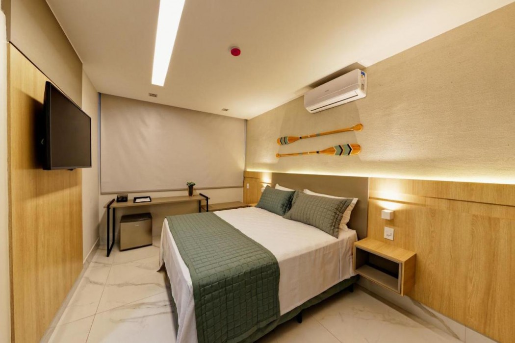 Gaeta Hotel 7/37