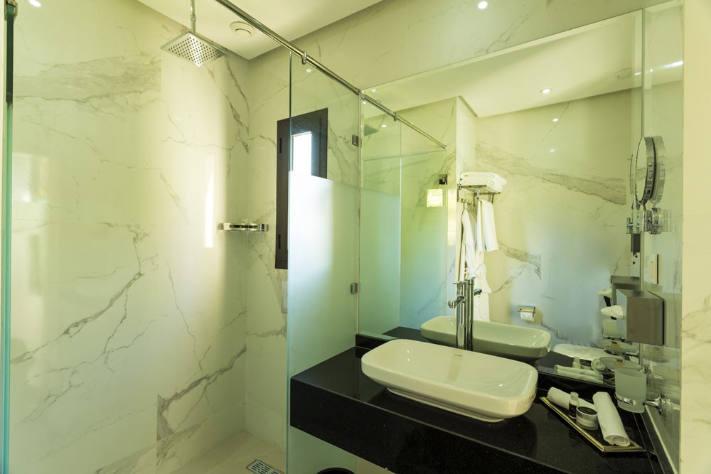 Le Sillage Palace sky & Spa 17/87