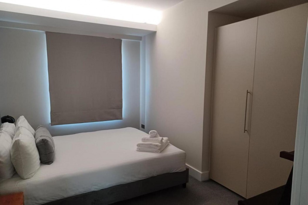 Room at Grays Inn by Aeria Apartments, LONDON